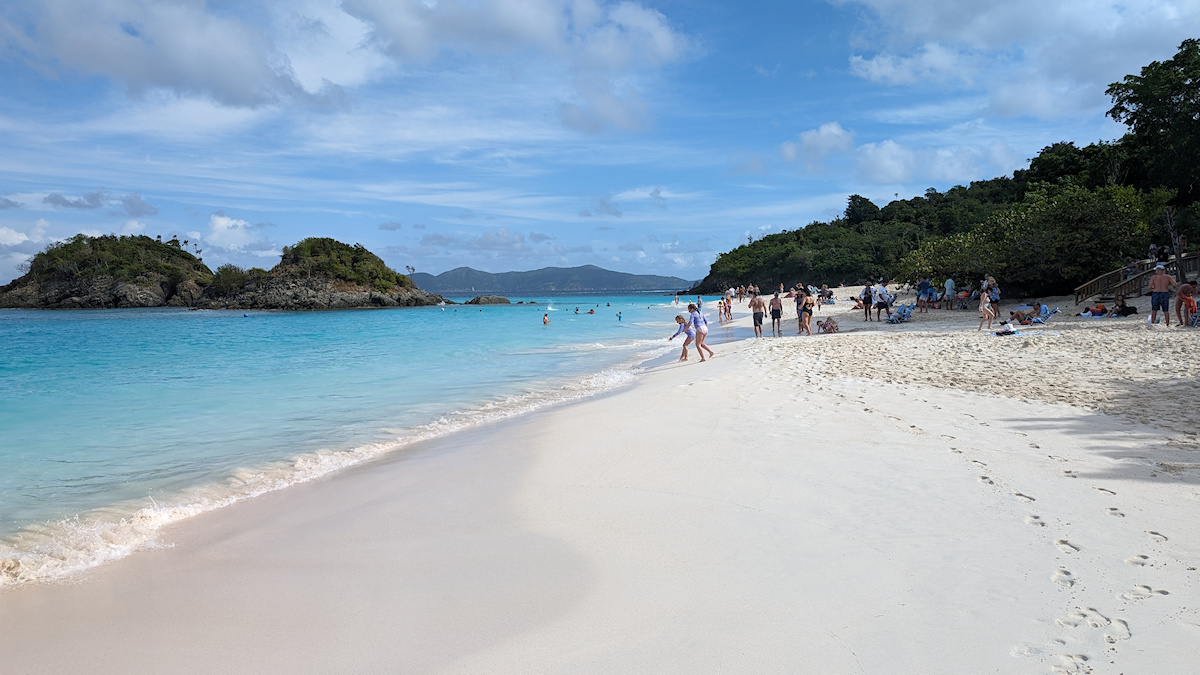 The beach at Trunk Bay