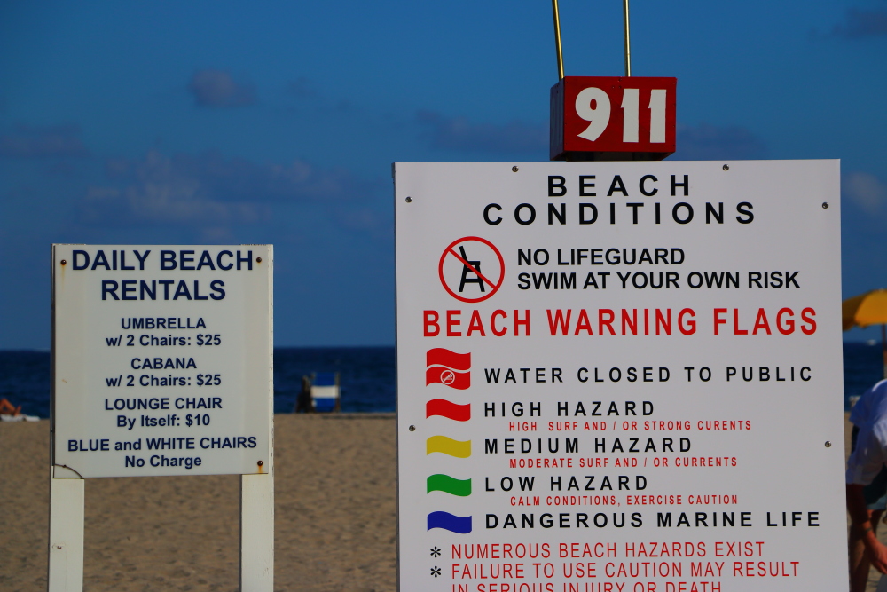 beach warning sign in Ft Lauderdale Florida
