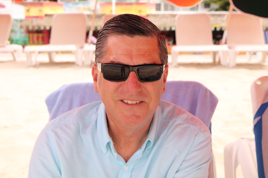 Jim Zim with sunglasses in St Maarten