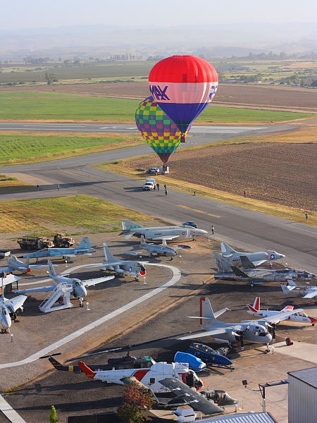 picture of hot air balloons at the Estella warbird museum in Paso Robles