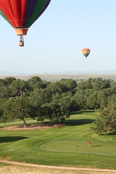 Hot air balloons over the Hunter Ranch Golf Course
