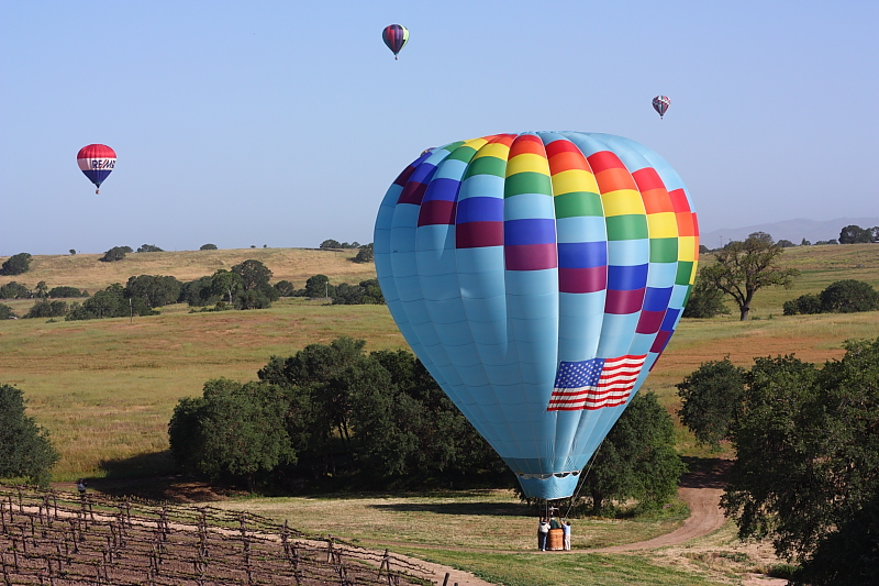 hot air balloon picture from Paso Robles, California
