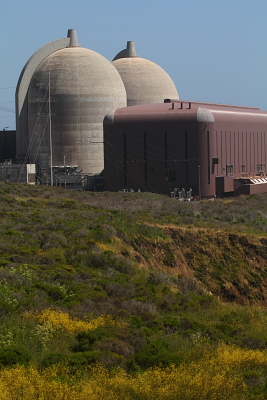 Diablo Canyon nuclear power plant photo by Jim Zimmerlin