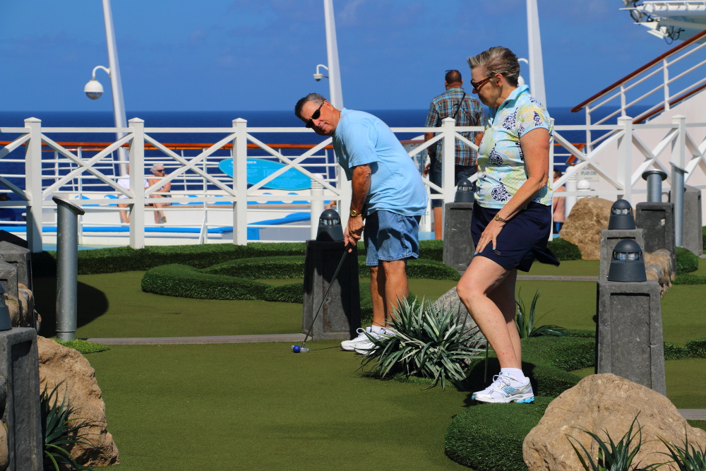 Independence Of The Seas miniature golf