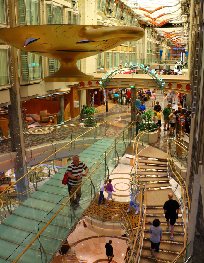 Independence Of The Seas Royal Promenade