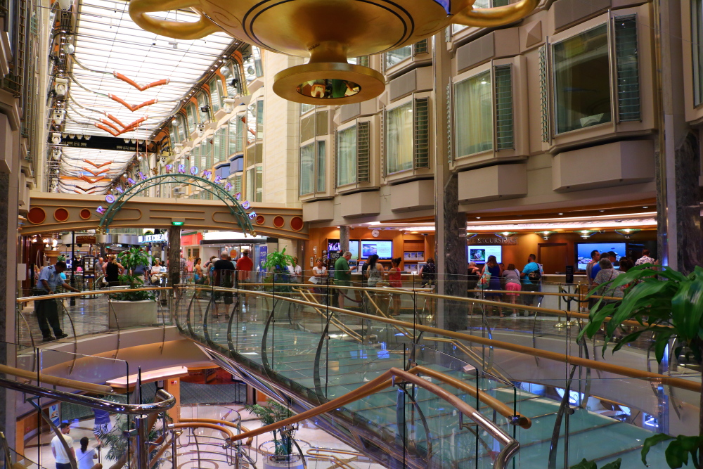 Royal Promenade on Independence Of The Seas