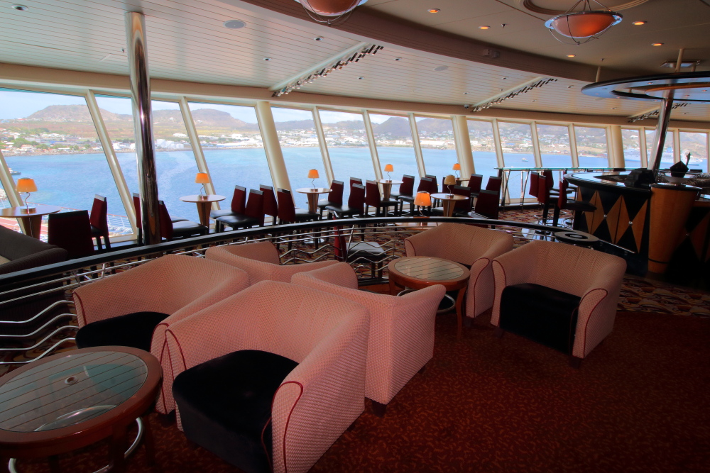 Olive Or Twist lounge on Independence Of The Seas