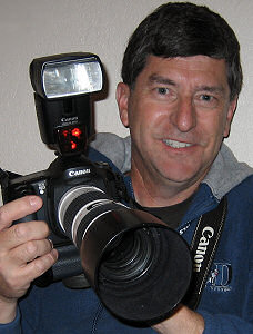 Jim Zim with his Canon EOS 10D camera and L series lens