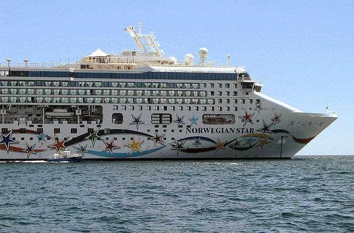 Norwegian Star cruise ship -- Photo by Jim Zim