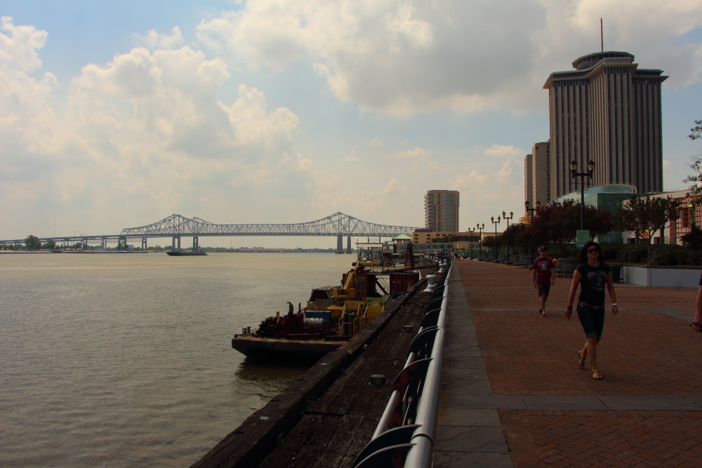 New Orleans Riverwalk on the Mississippi