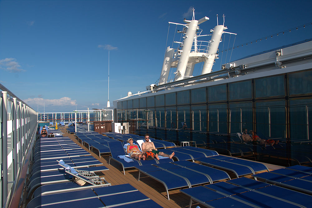 Norwegian Escape sun deck