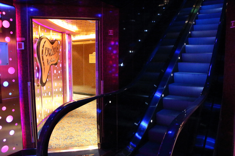 Sapphire Princess cruise ship escalator
