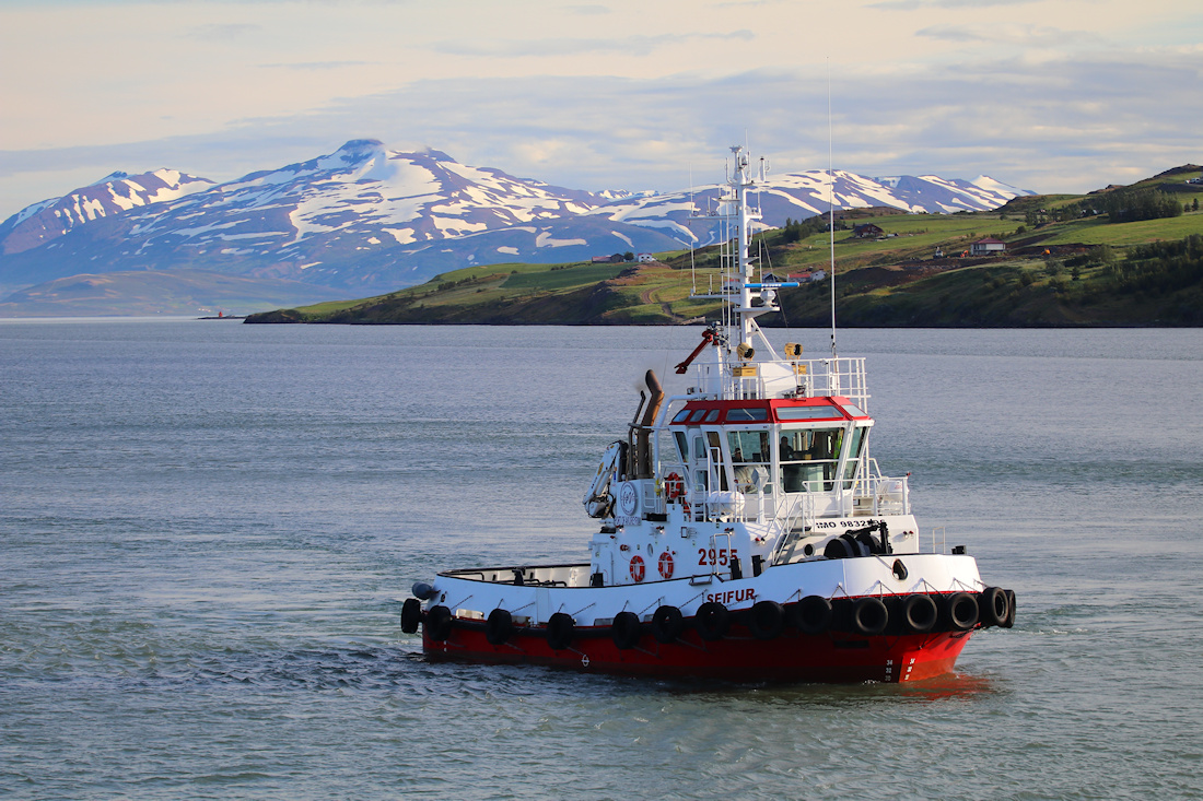 A tugboat in Iceland