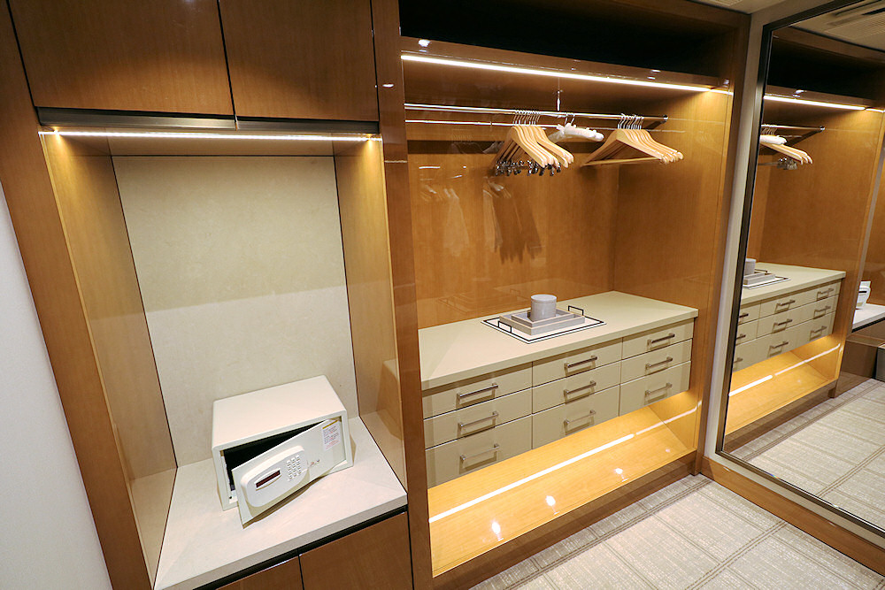 Viking Star owners suite closet